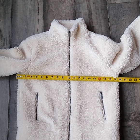 Sherpa Jacket by Universal Thread puffer jacket size s women - Picture 5 of 11